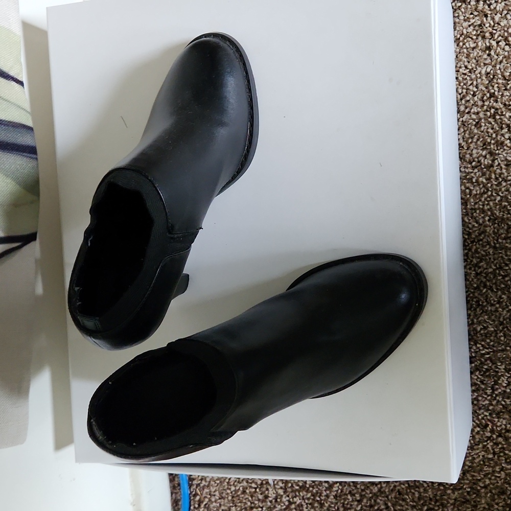 Ladies black high heel boots